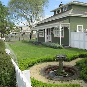 3* Bed & Breakfast Designer